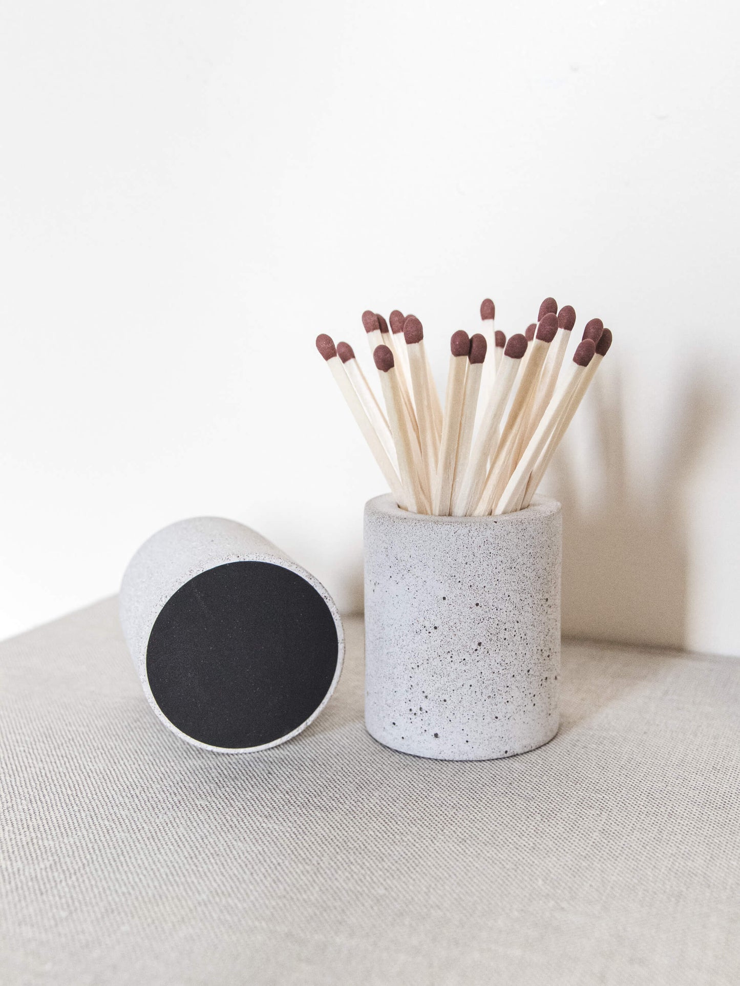 Match Pot con cuscinetto per battitura in arenaria color crema